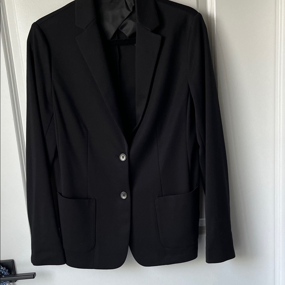 Uniqlo Women's Black Blazer - Picture 1 of 6